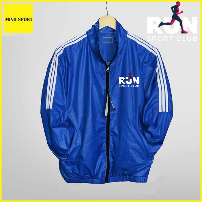 in áo khoác thể thao môn chạy bộ