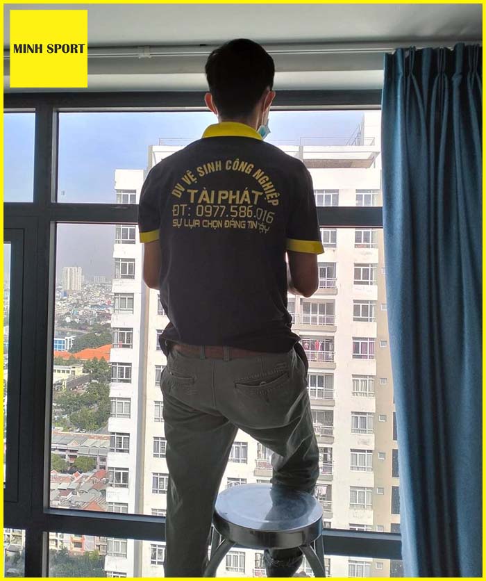 may áo đồng phục công nhân công ty vệ sinh công nghiệp