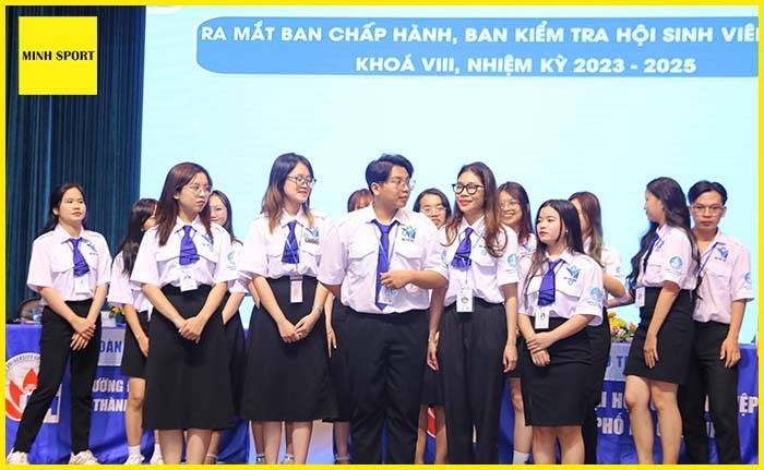 áo sơ mi hội sinh viên việt nam