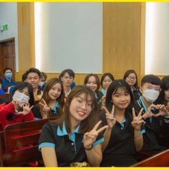 áo thun đồng phục hội sinh viên việt nam màu đen cổ xanh at171
