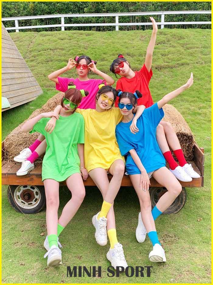 đồng phục đi biển áo thun trơn team building cho nhóm bi28