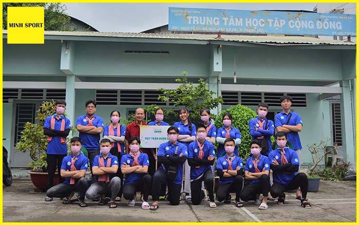 xưởng may áo thun đồng phục