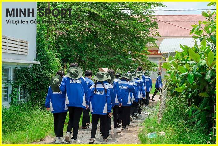 xưởng may áo gió giá rẻ