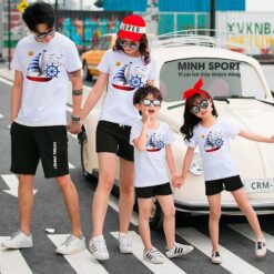 quần áo đồng phục đi biển cho gia đình đẹp nhất