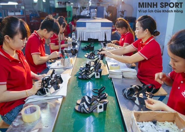 may áo thun đồng phục công nhân
