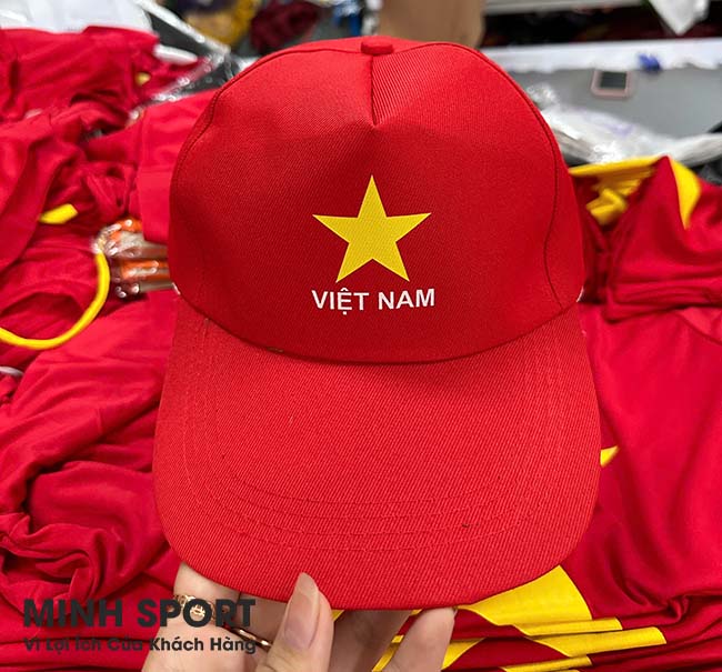 nón lưỡi trai cờ đỏ sao vàng việt nam