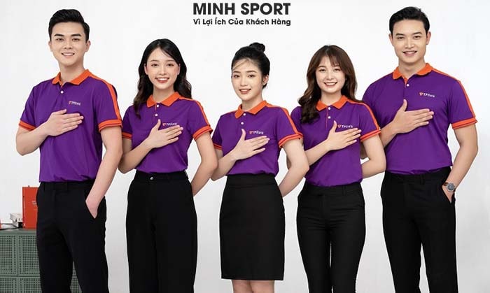 so sánh áo thun đồng phục cổ tròn và cổ bẻ