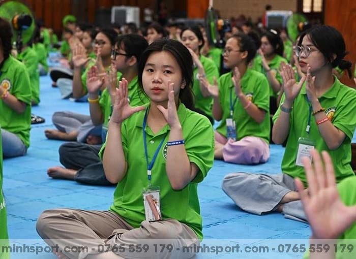 áo thun đồng phục khóa tu mùa hè