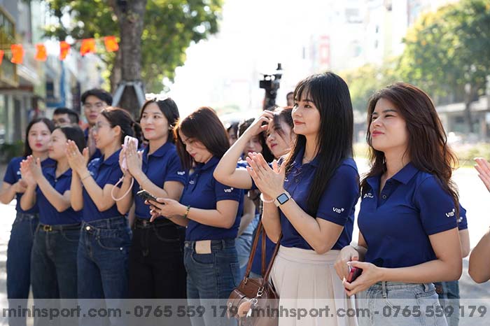 đặt may đồng phục đẹp