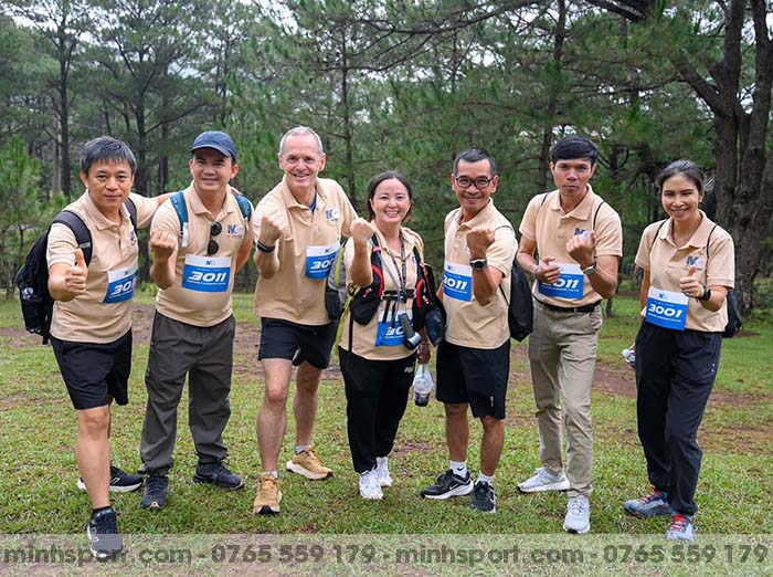 mẫu áo thun đồng phục công ty phổ biến