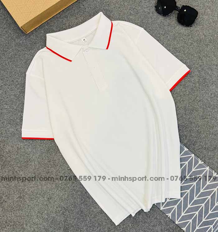 phôi áo thun cá sấu poly màu trắng 1 sọc đỏ