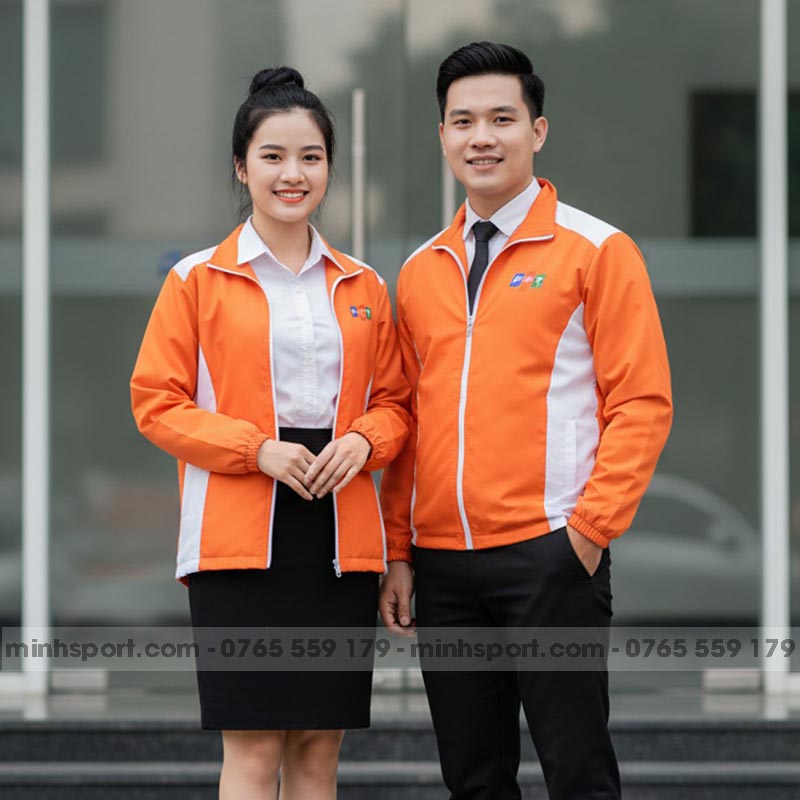 may áo khoác gió đồng phục