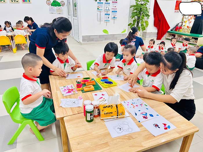 đồng phục mầm non