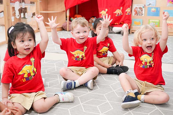 đồng phục mầm non