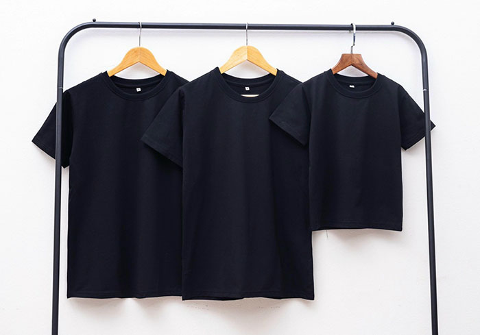 áo thun cotton 100% cổ tròn màu đen