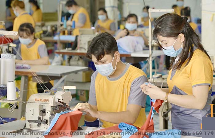 may áo thun đồng phục công nhân giá rẻ