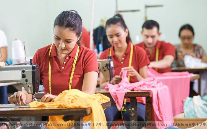 may áo thun đồng phục công nhân giá rẻ