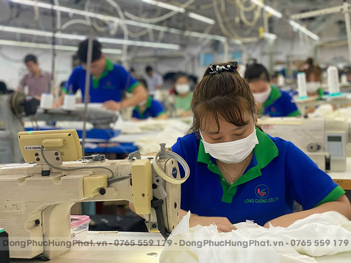 may áo thun đồng phục công nhân giá rẻ