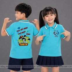 áo lớp có cổ màu xanh biển