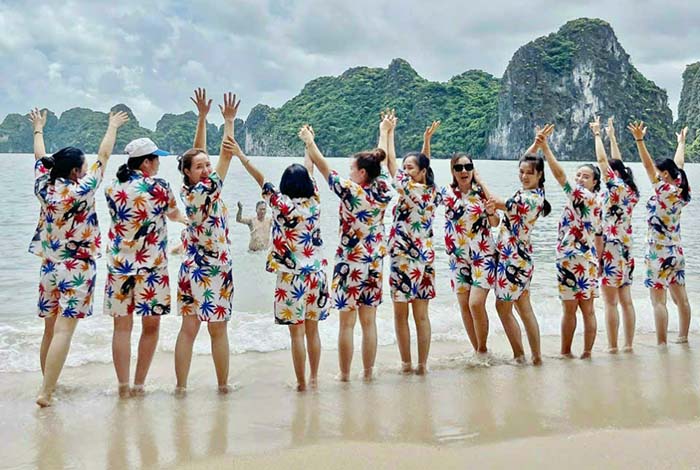 bộ sơ mi kate họa tiêt đi biển