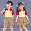đồng phục mầm non và tiểu học polo màu be phối đỏ