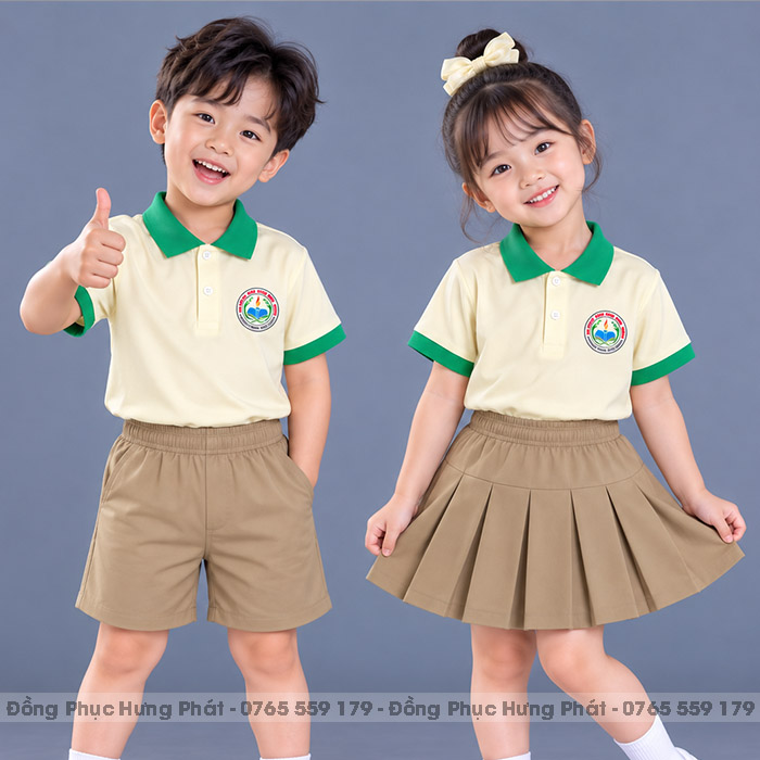 đồng phục mầm non và tiểu học polo màu be viền xanh