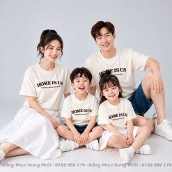 áo thun gia đình màu be in chữ home is us