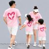áo thun gia đình màu hồng in hình trái tim together